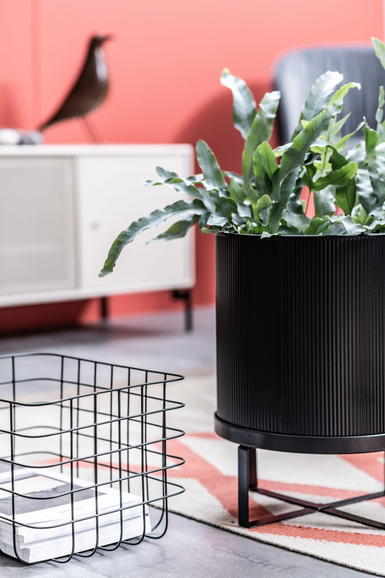 Bau Flower Pot Large Ferm Living Black | Black | FERM LIVING